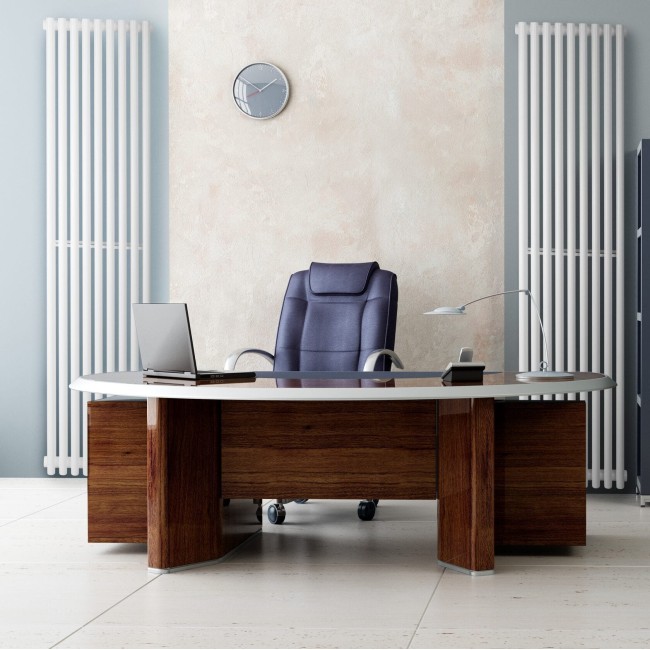 Дизайнерський вертикальний радіатор Praktikum 1600×349, нижнє підк.