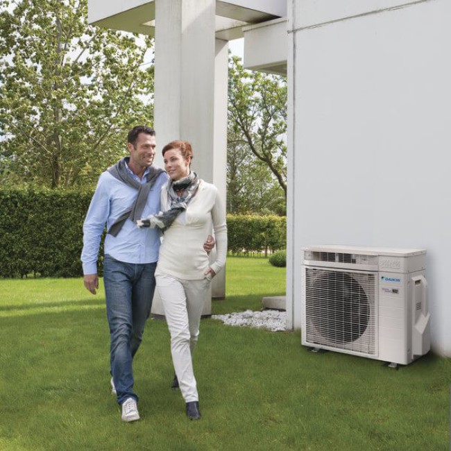 Кондиціонер спліт-система Daikin Ururu Sarara FTXZ25N/RXZ25N