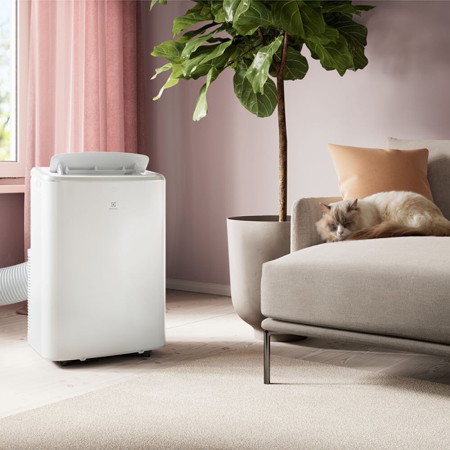 Мобільний кондиціонер Electrolux Comfort 600 білий (EXP26U339HW)