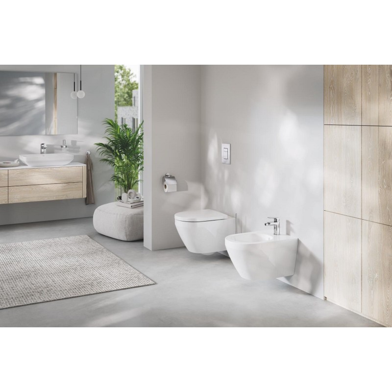 Grohe Cubeo Однорычажный смеситель для биде S-размера. (1018100000) Grohe Cubeo Однорычажный смеситель для биде S-размера. (1018100000)