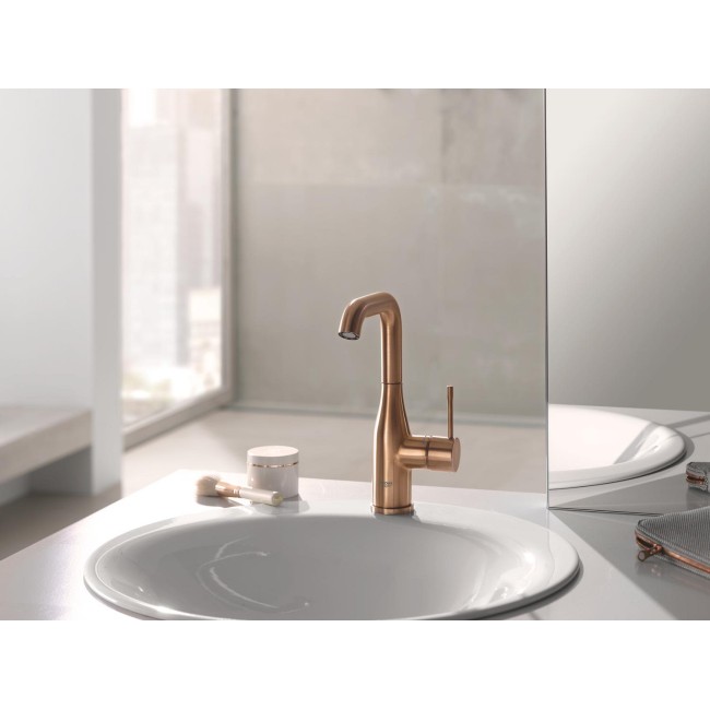 Grohe Essence Одноважільний змішувач для раковини L-розміру (24174DL1)