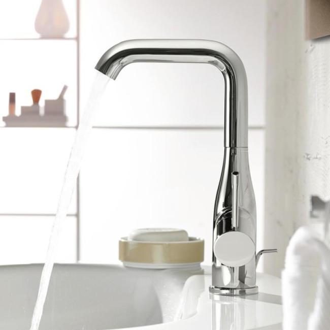 Grohe Essence Смеситель однорычажный для раковины L-Size (32628001)