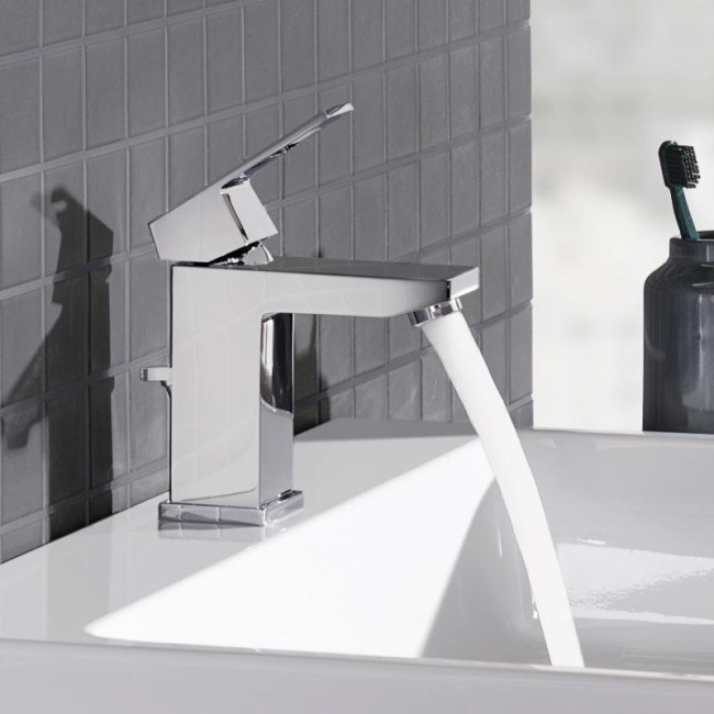Grohe Eurocube Одноважільний змішувач для раковини S-Size (23127000)