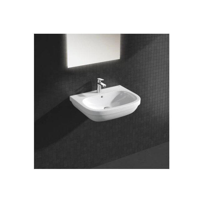 Grohe Eurosmart Cosmopolitan Смеситель однорычажный для раковины M-Size (23325000)