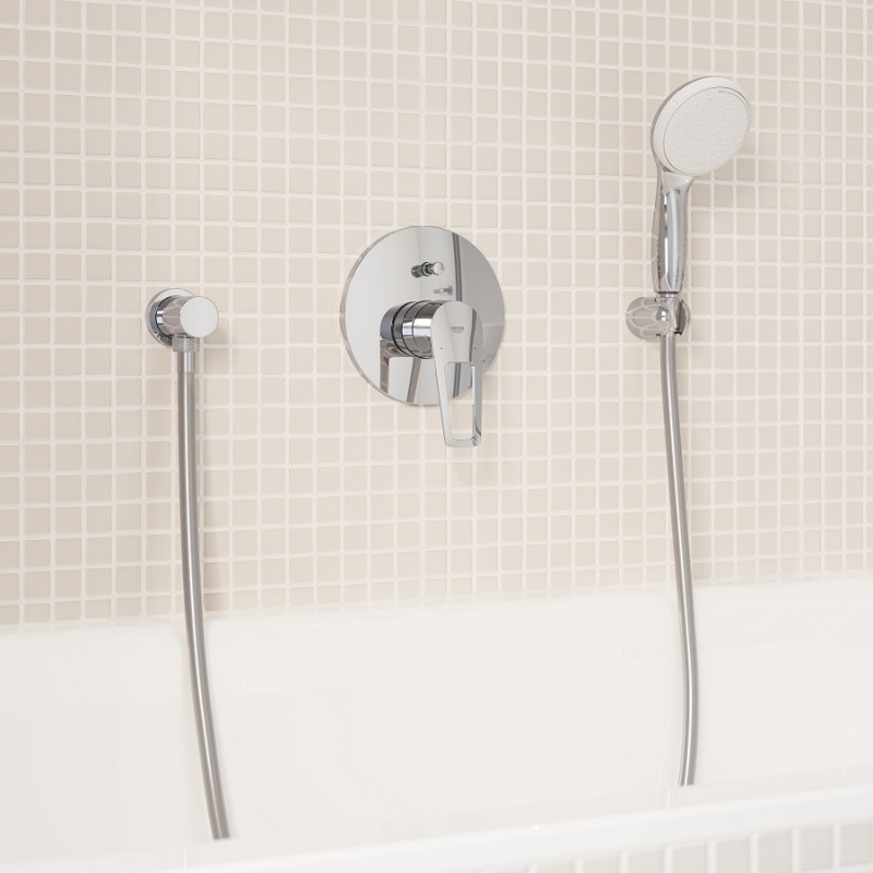 Grohe BauLoop New Смеситель однорычажный для ванны (29081001) Grohe BauLoop New Смеситель однорычажный для ванны (29081001)