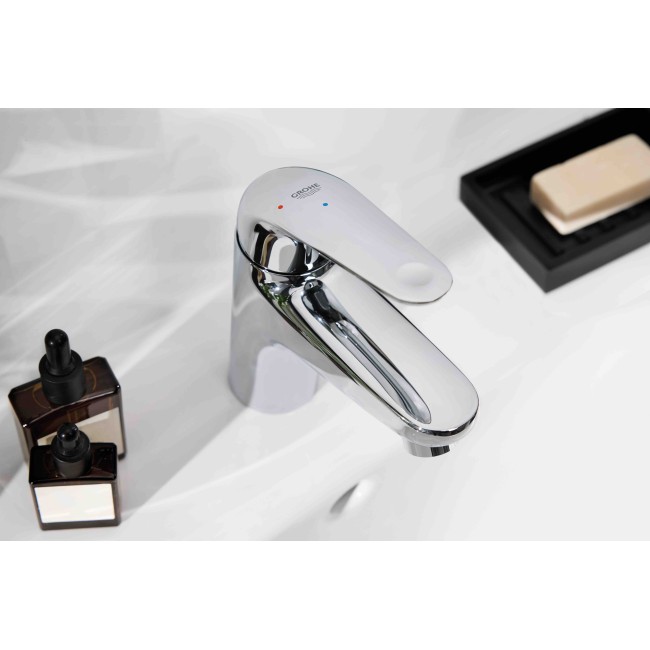 Grohe Euroeco Одноважільний змішувач для раковини M-Size (24269001)