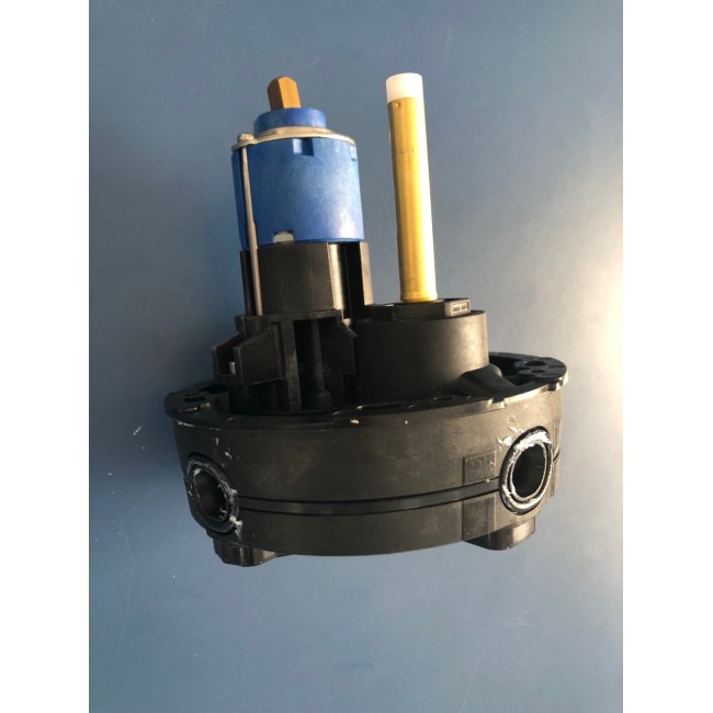 Grohe Eurosmart Cosmopolitan Одноважільний змішувач на 2 виходи (24045000)