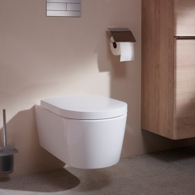 Унитаз подвесной hansgrohe EluPura S AquaFall Flush 60292450 с сиденьем и крышкой
