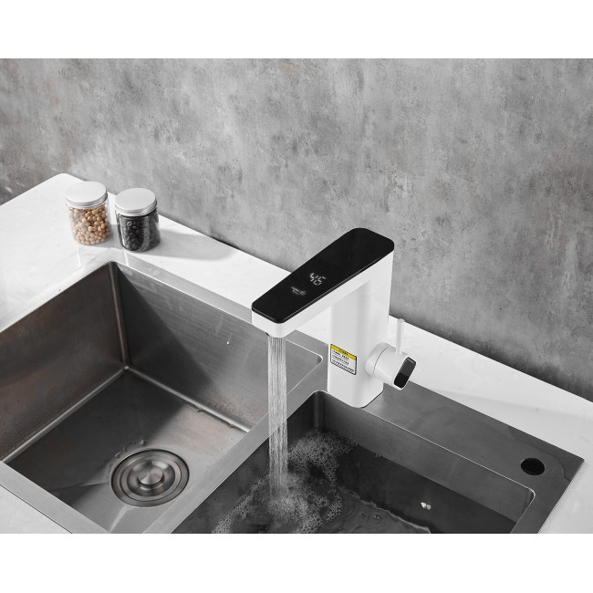 Водонагреватель 3,3 kW проточный, с индикатором температуры, на мойку MIXXUS Electra 360-E (MX0775)